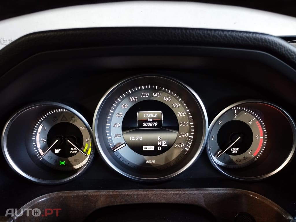 Mercedes-Benz E 300 Bluetec Hybrid Avantgarde