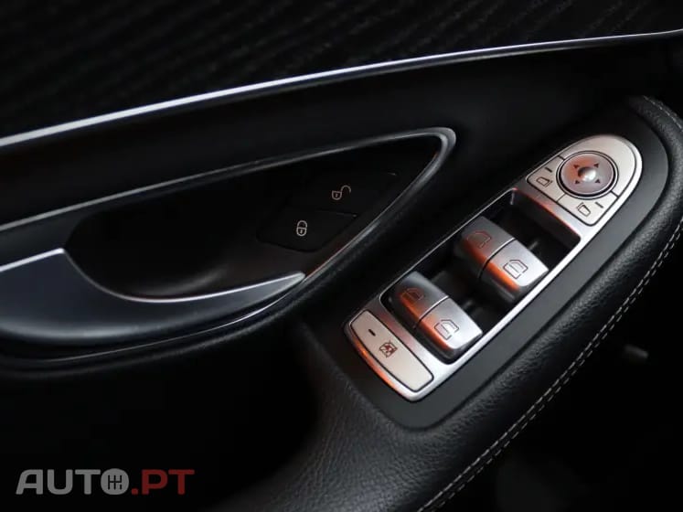 Mercedes-Benz C 300 BlueTEC Hybrid AMG Line