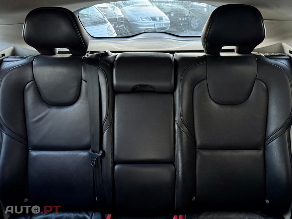Volvo V40 1.6 D2 R-Design Momentum