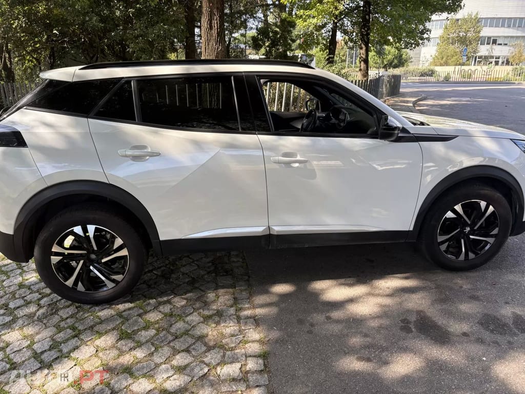 Peugeot 2008 1.2 PureTech Allure