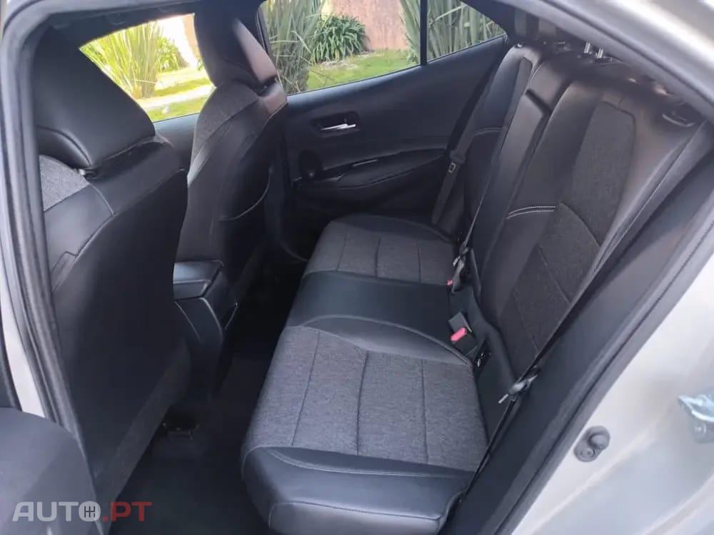 Toyota Corolla 1.8 Hybrid Comfort