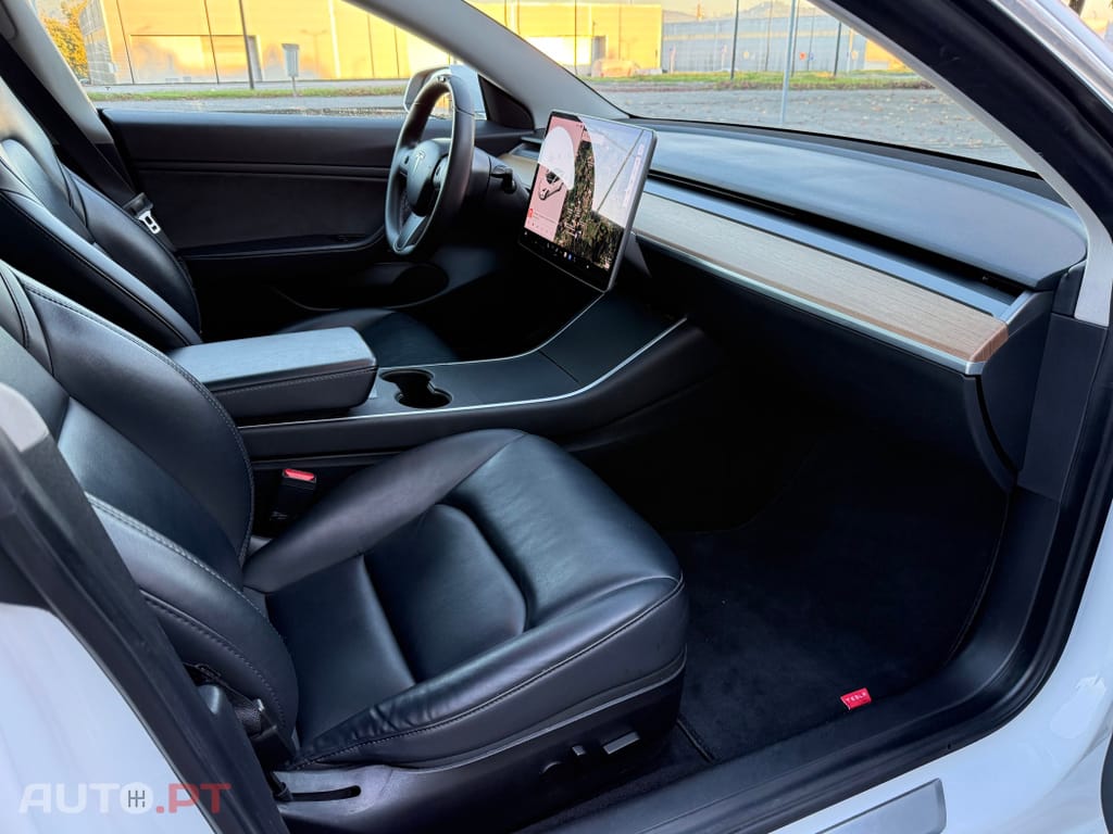 Tesla Model 3 Long Range AWD Dual Motor