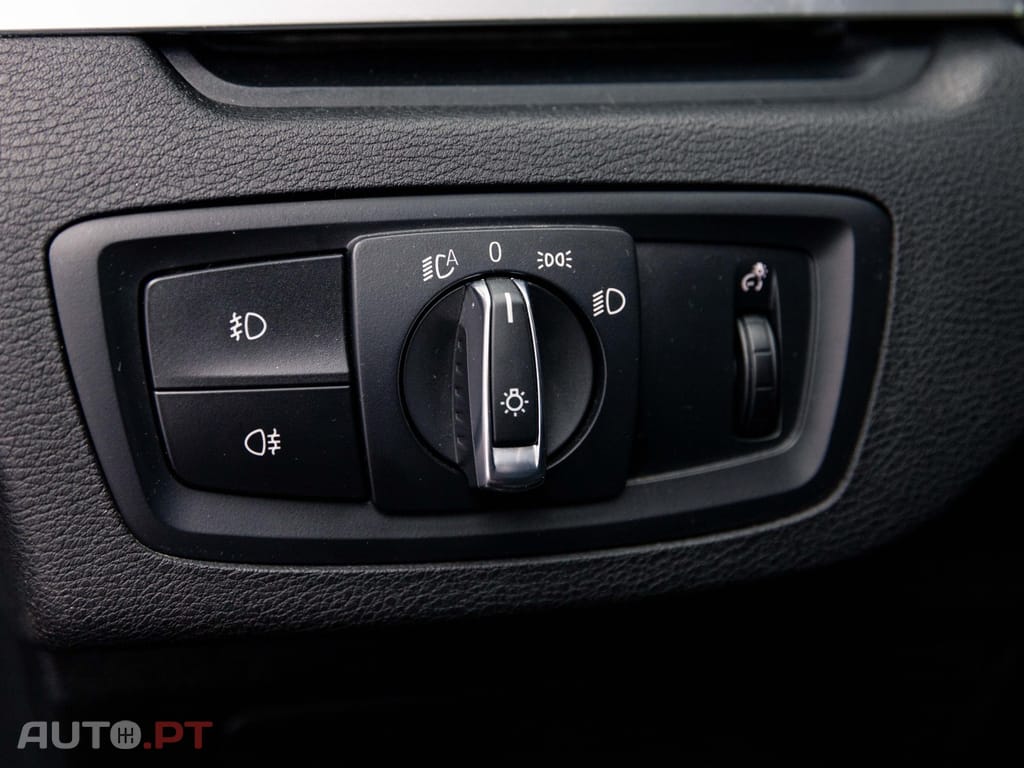 BMW X1 18 d xDrive Advantage