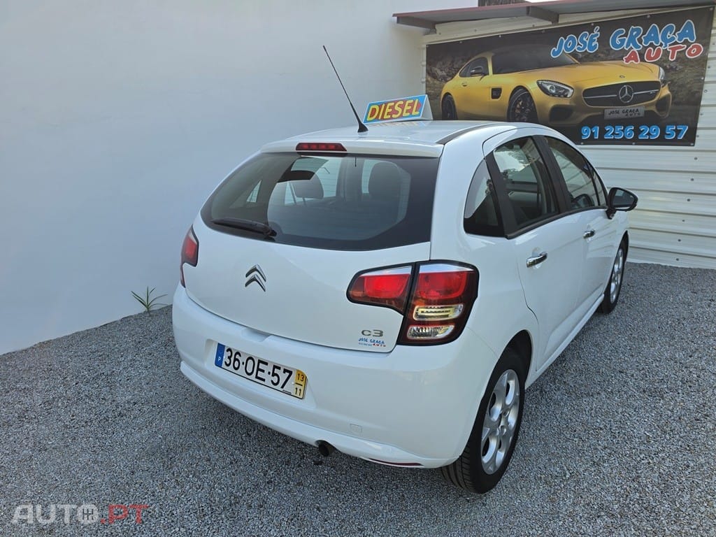 Citroën C3 1.4 HDi Airdream Exclusive — fotografia 3