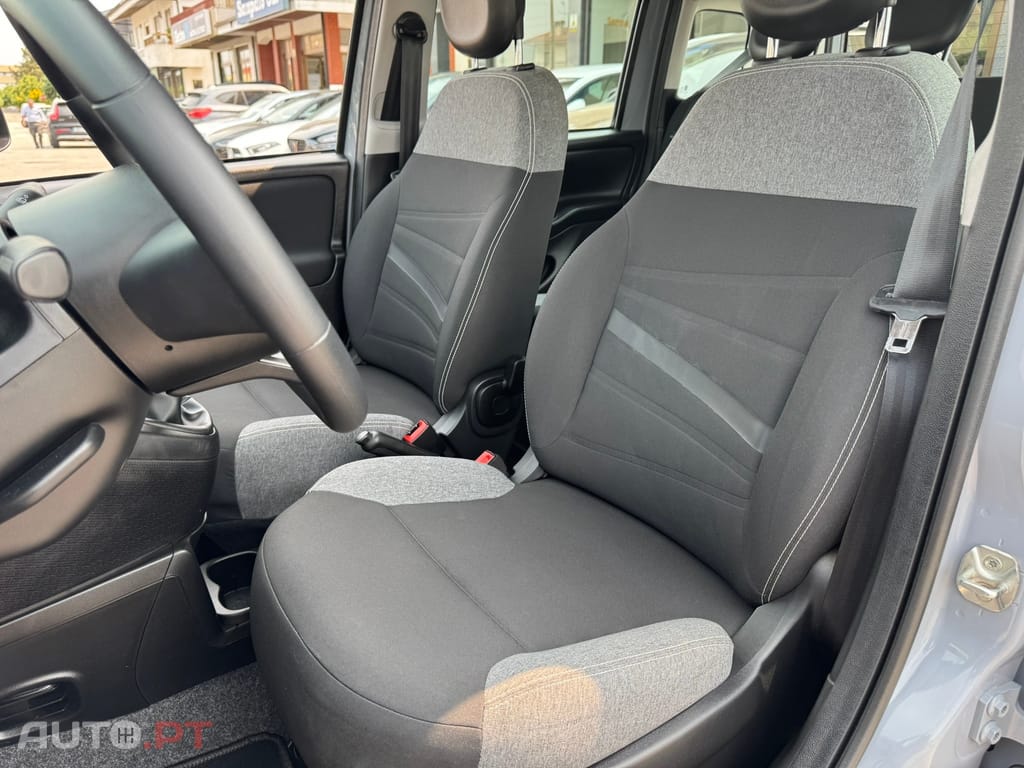 Fiat Panda 1.0 Hybrid City