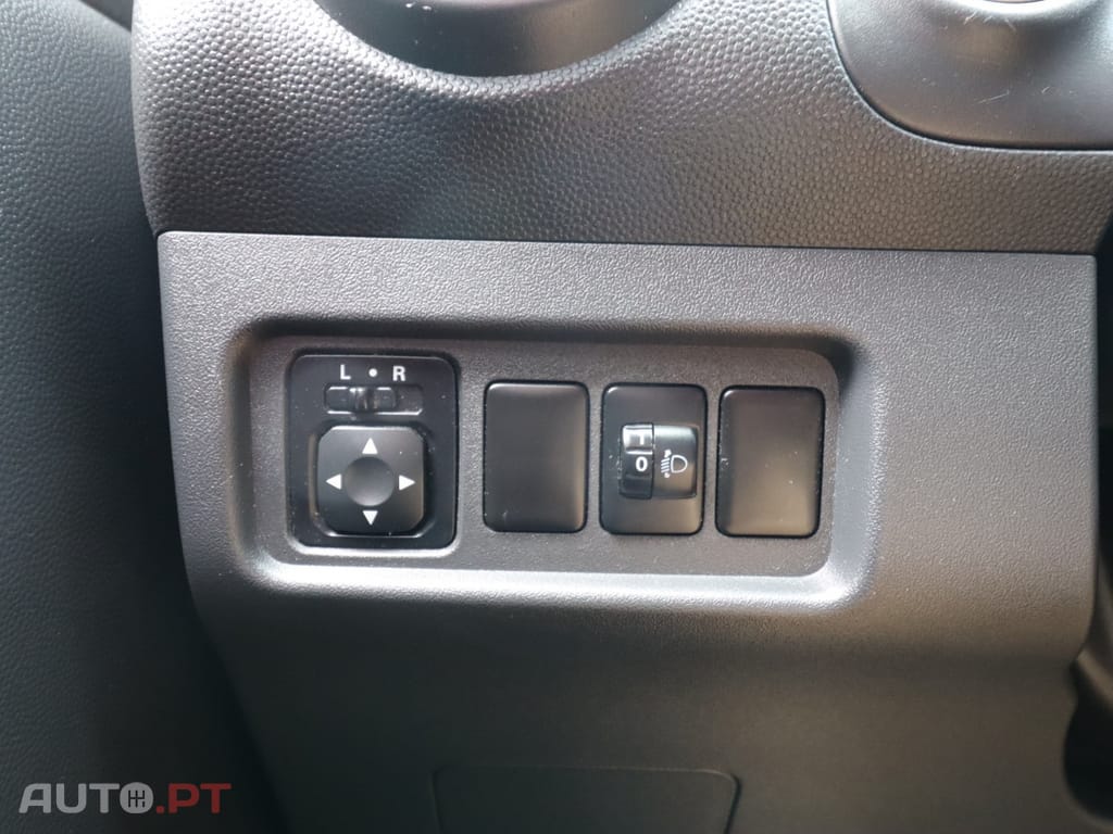Mitsubishi Space Star 1.2 Intense Connect Edition