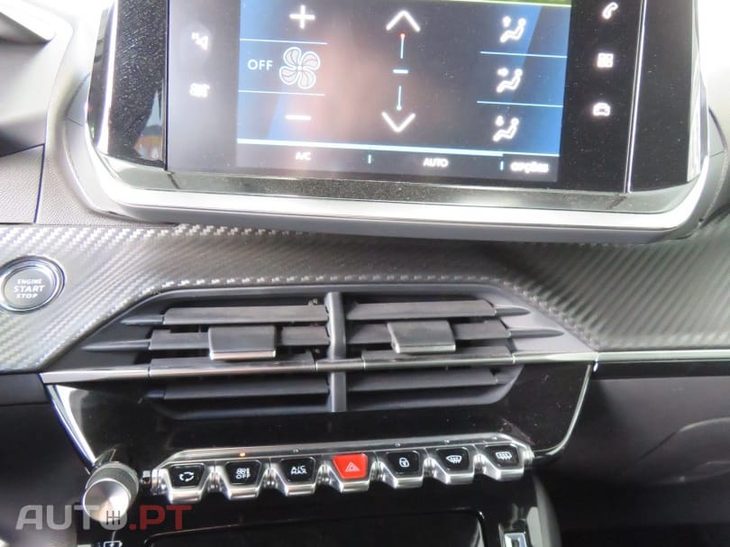 Peugeot E-2008 Allure Pack 100