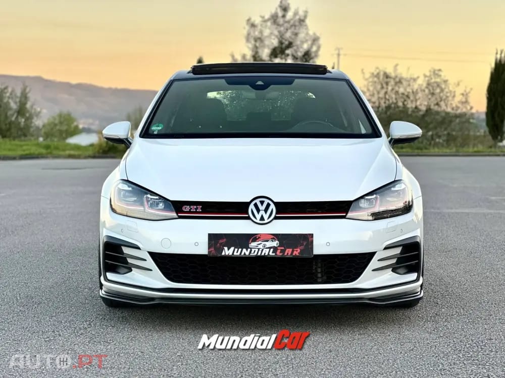 Volkswagen Golf 2.0 TSI GTI DSG Performance