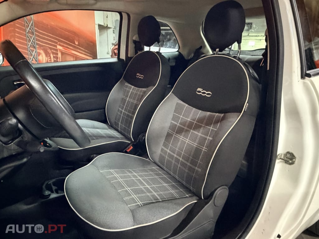 Fiat 500 1.2 Lounge J16 Dualogic