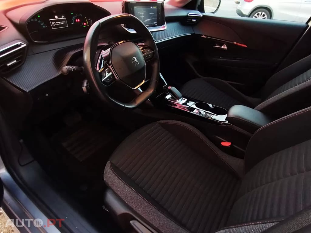 Peugeot E-208 50 kWh Active Pack