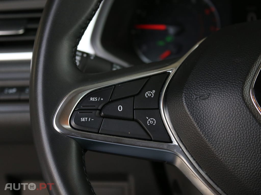 Renault Captur TCe 100 INTENS