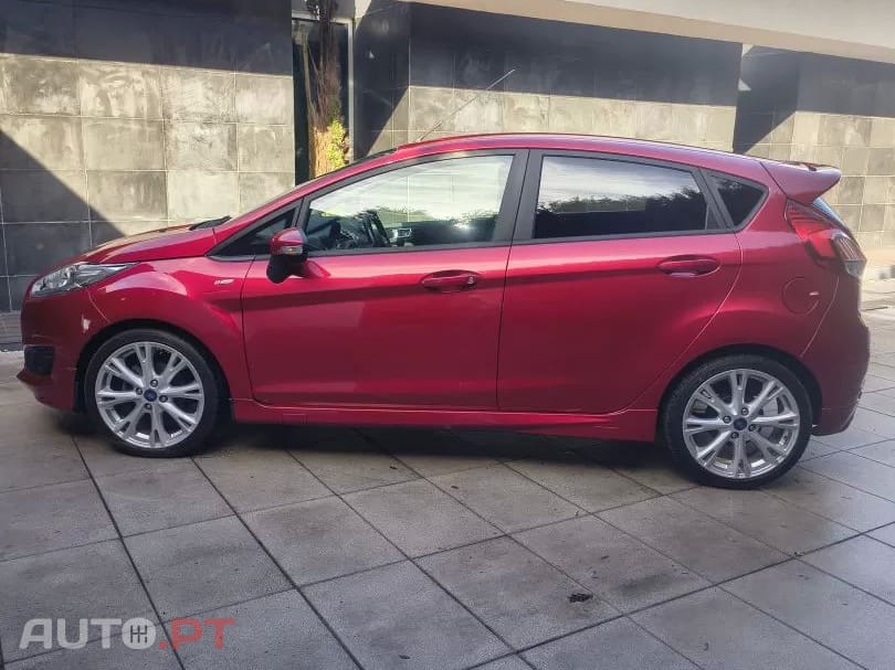 Ford Fiesta 1.0 EcoBoost S&S ST-LINE