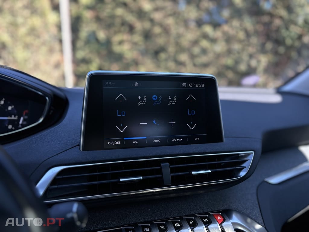 Peugeot 3008 1.2 PureTech Allure EAT8