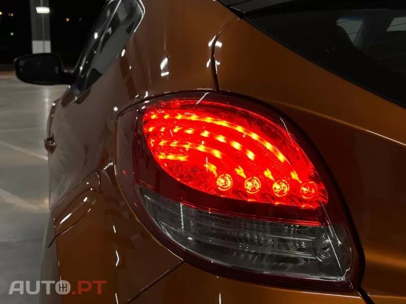 Hyundai Veloster 1.6 blue Premium