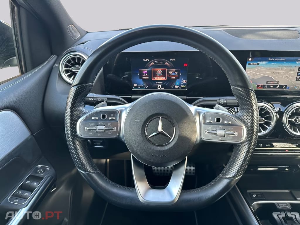 Mercedes-Benz B 250 I.V.A DEDUTIVEL e AMG Line Night