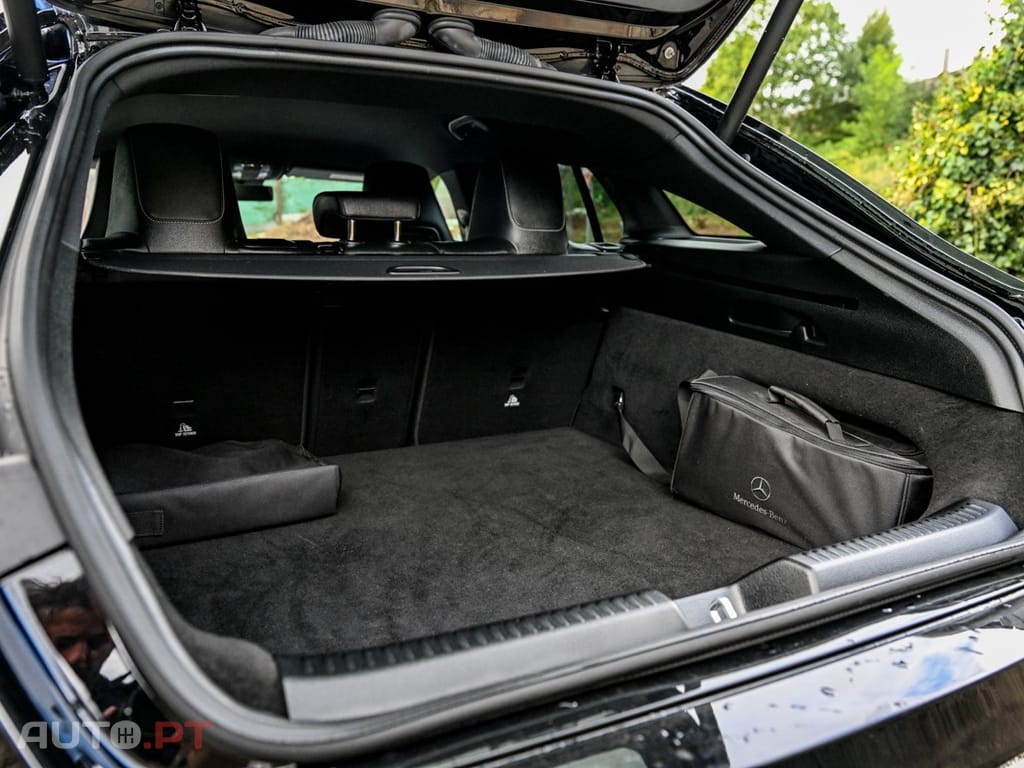 Mercedes-Benz CLA 250 e AMG Line
