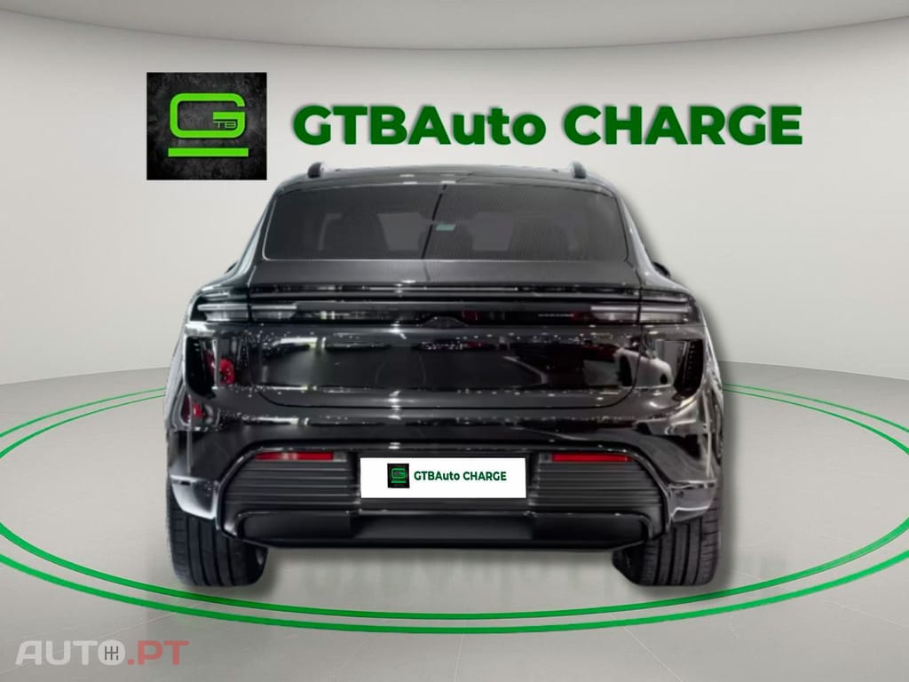 Porsche Macan Turbo I.V.A DEDUTÍVEL