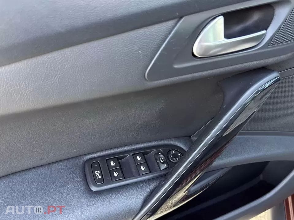 Peugeot 508 RXH 2.0 HDi Hybrid4 163cv 2-Tronic