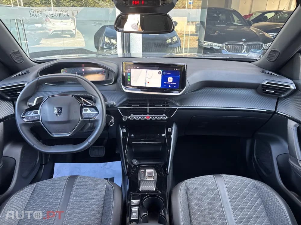 Peugeot 2008 Hybrid 145 e-DSC Allure