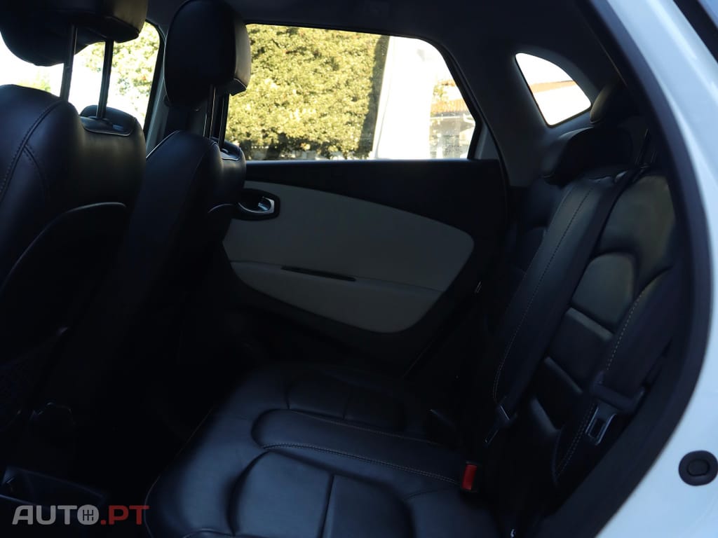Renault Captur 1.3 TCe Initiale Paris EDC