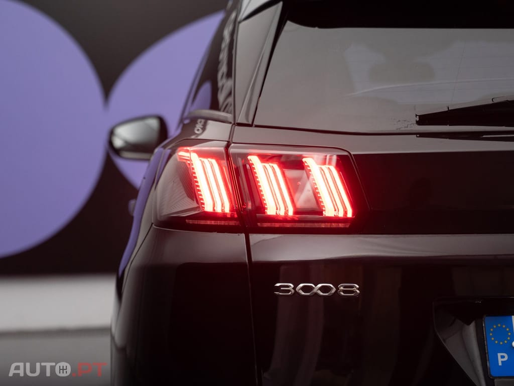 Peugeot 3008 1.6 Hybrid Allure e-EAT8