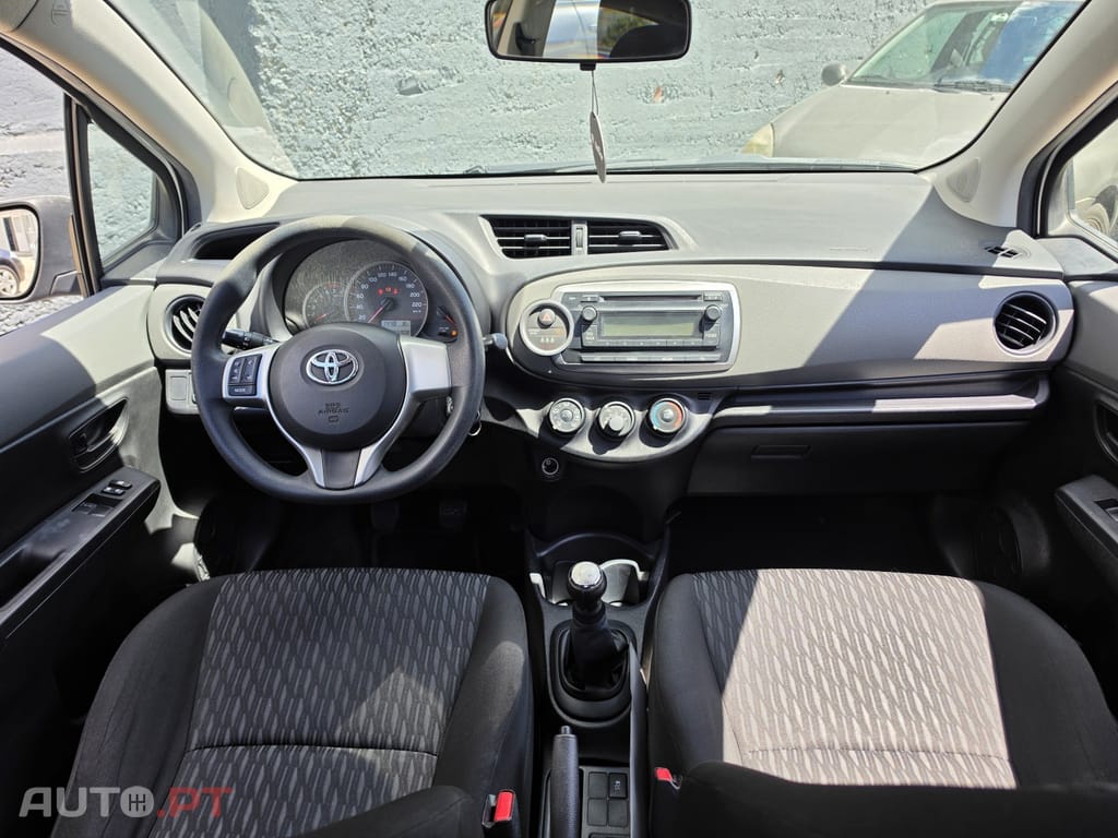 Toyota Yaris 1.0 VVT-i ACtive+AC