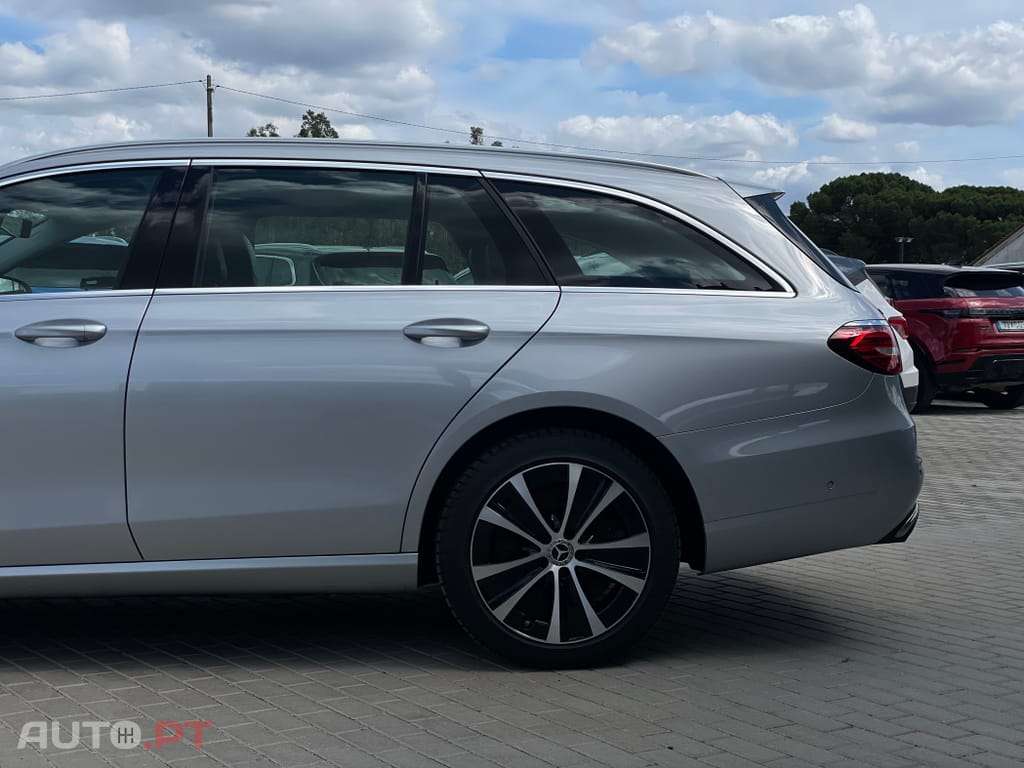 Mercedes-Benz E 300 de Avantgarde 4Matic