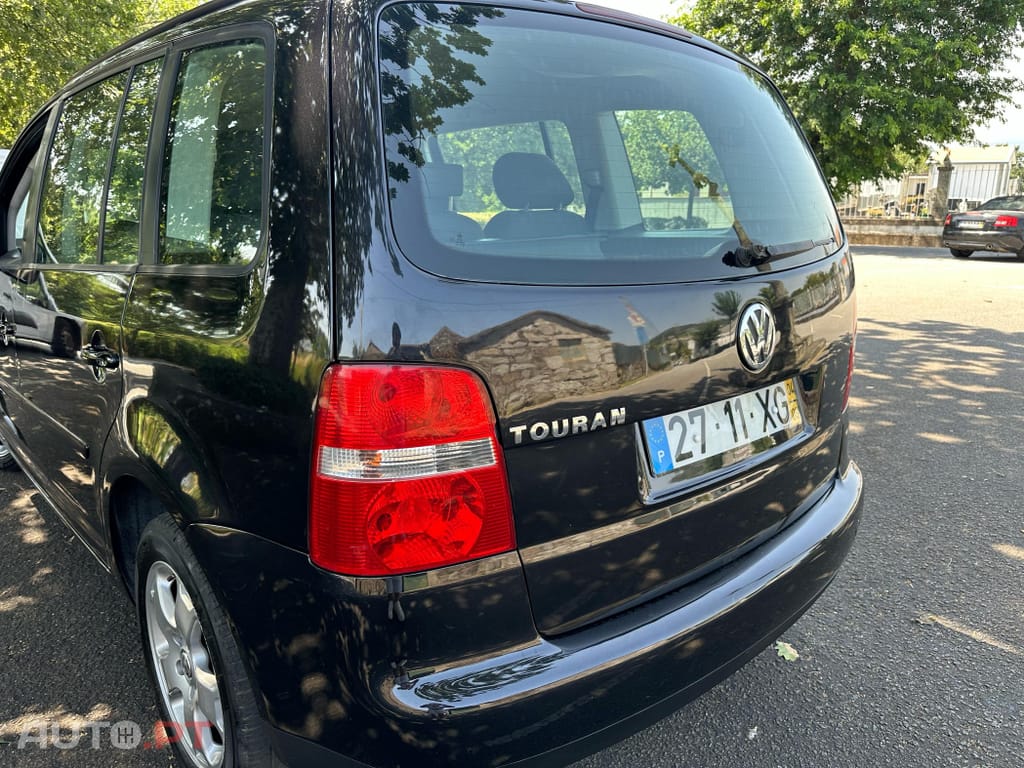 Volkswagen Touran 1.9 TDi Highline EC 7L