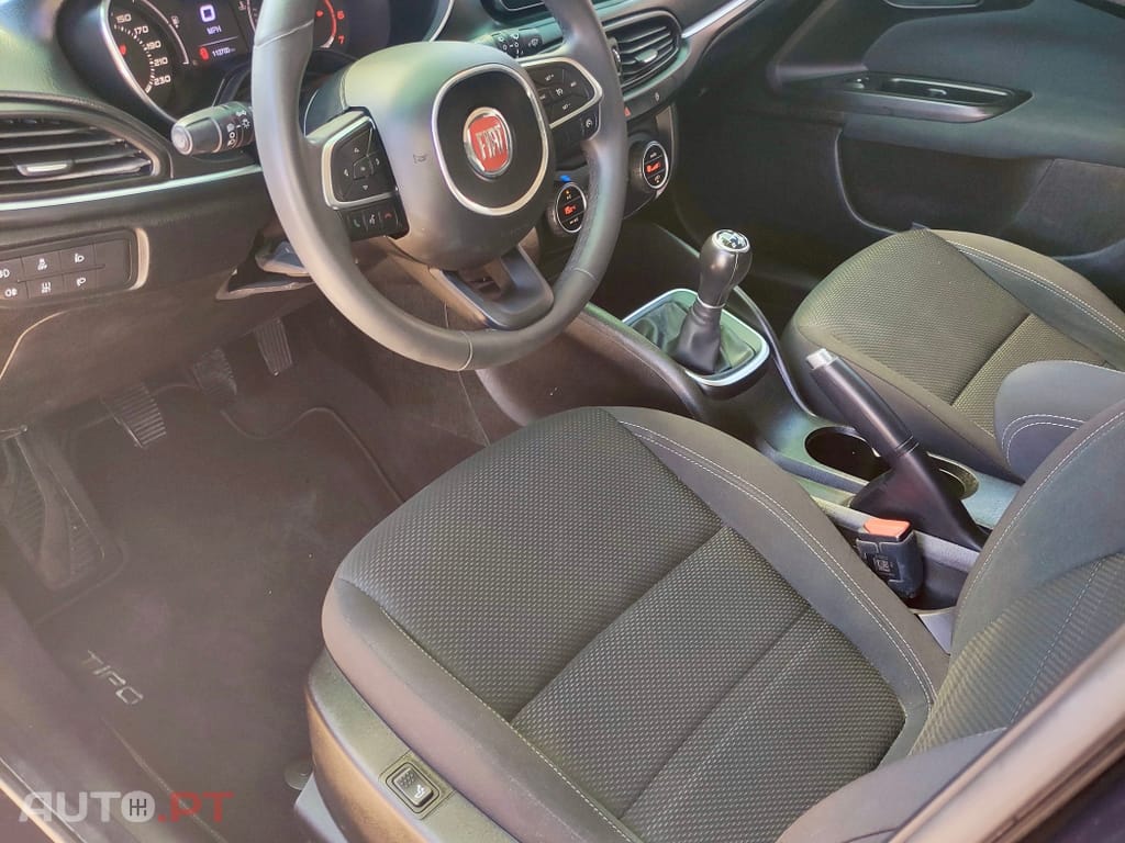 Fiat Tipo 1.3 M-Jet Lounge