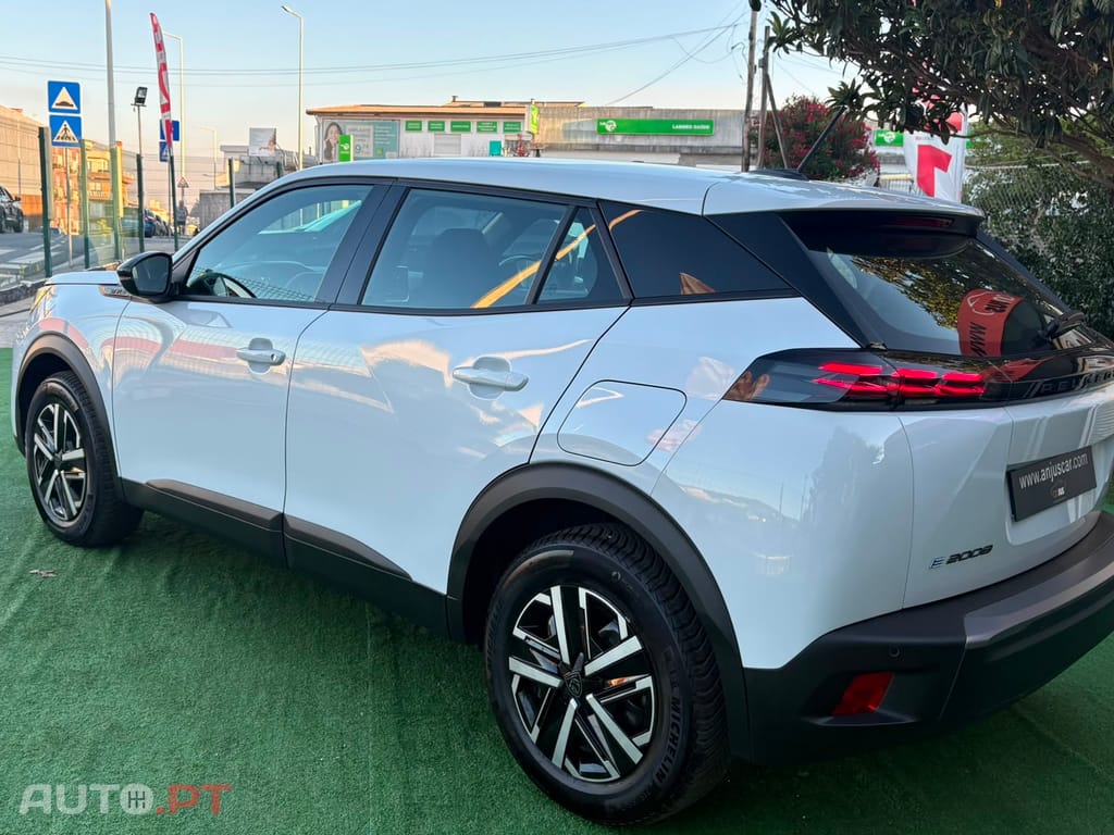 Peugeot E-2008 𝟱𝟰 𝙠𝙒𝙝 𝟭𝟱𝟲𝙘𝙫𝙨 𝙎𝙩𝙮𝙡𝙚