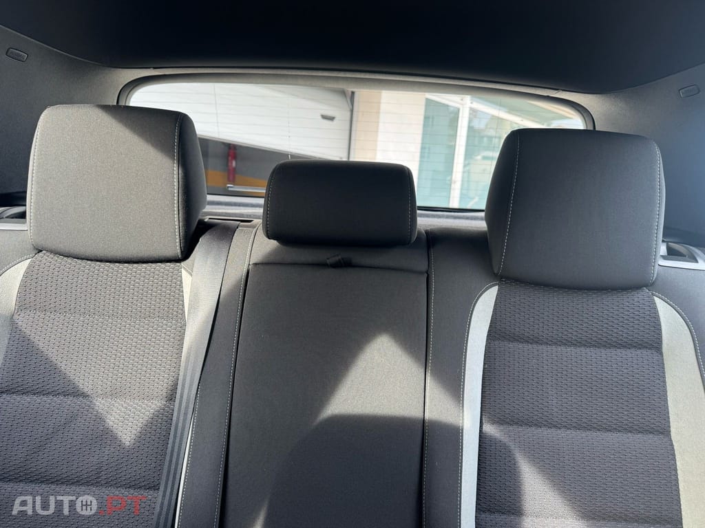 Volkswagen Golf 2.0 TSi R20 DSG