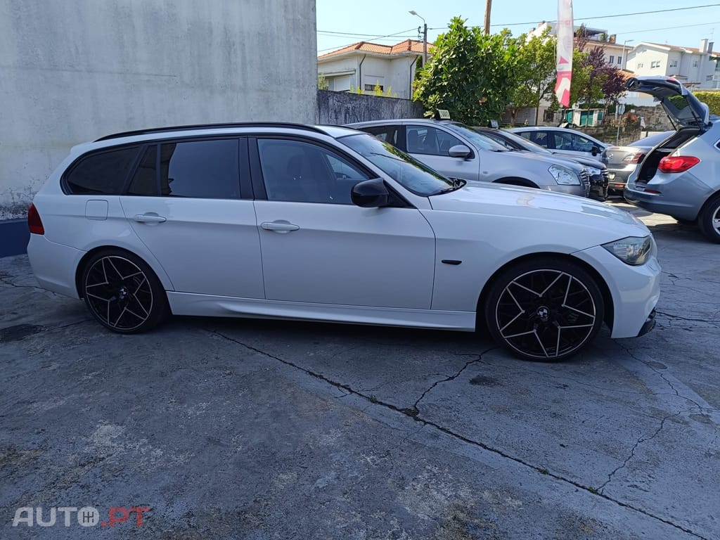 BMW 318 d Touring Navigation Sport