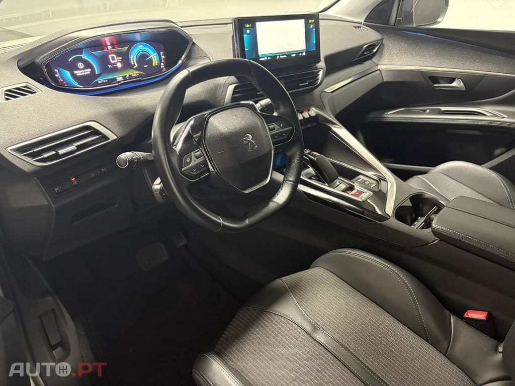Peugeot 3008 1.6 Hybrid Allure e-EAT8