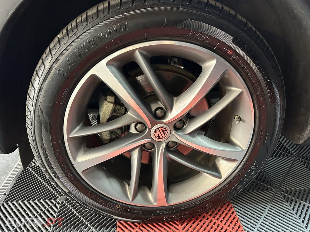 MG EHS 1.5 T-GDI Plug-in Hybrid Luxury