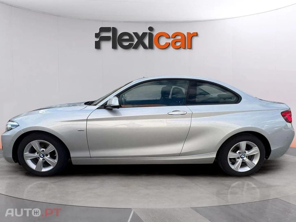 BMW 218 i Coupe Line Sport Auto