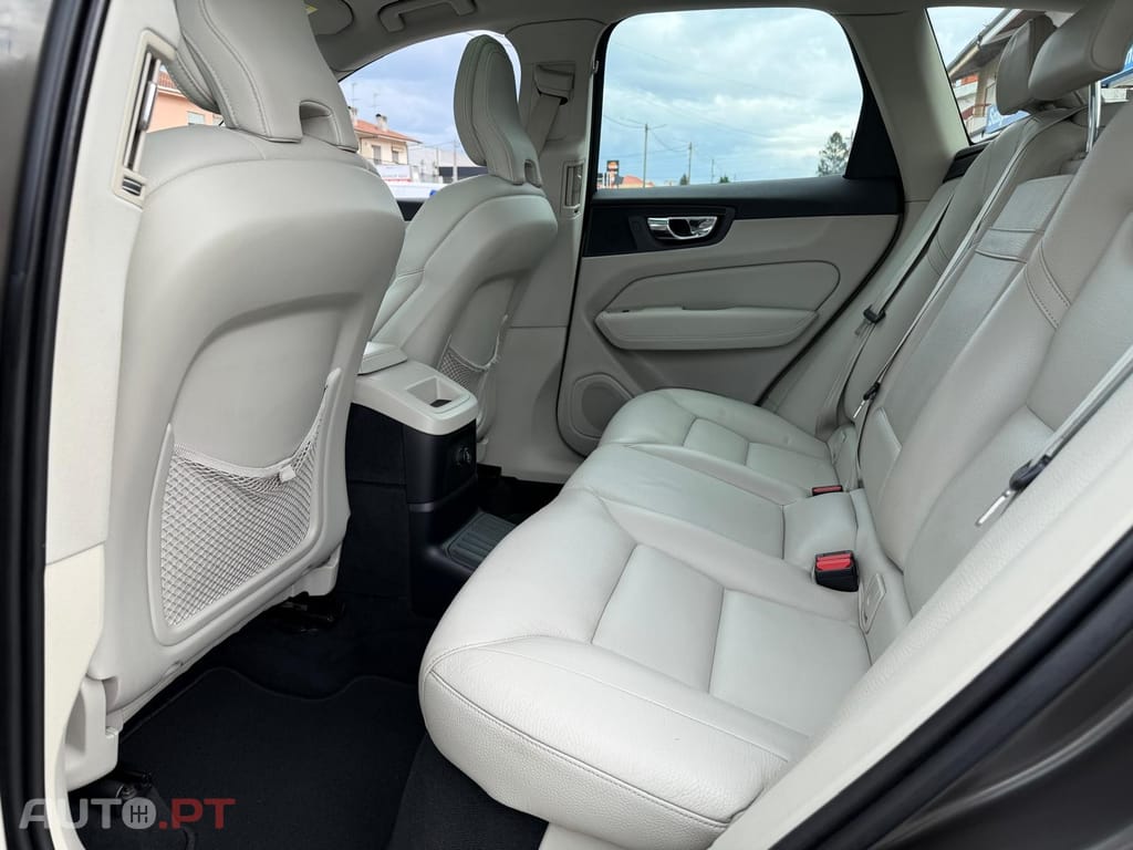 Volvo XC60 2.0 T8 PHEV Inscription AWD