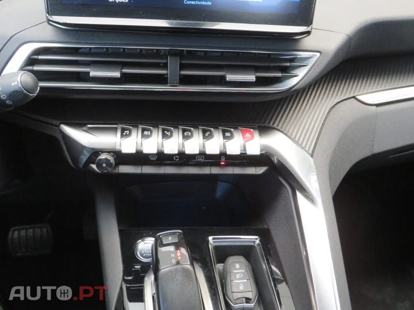 Peugeot 3008 1.5 BlueHDi Allure EAT8