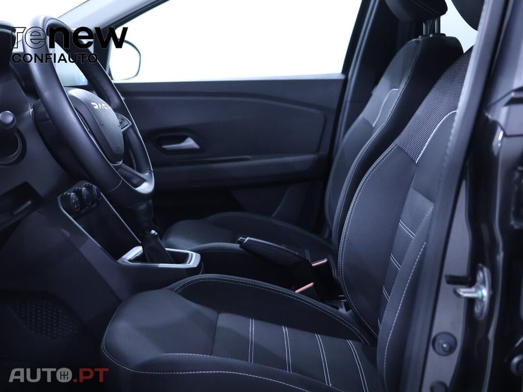 Dacia Jogger 1.0 Eco-g Expression 7l Bi-fuel — fotografia 14