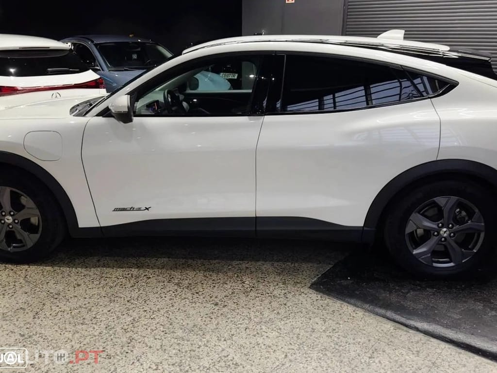 Ford Mustang Mach-E 98.7 kWh Premium