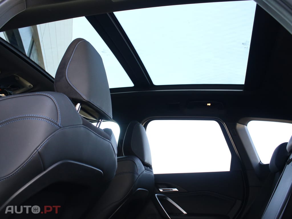 BMW iX1 xDrive30 Pack Desportivo M