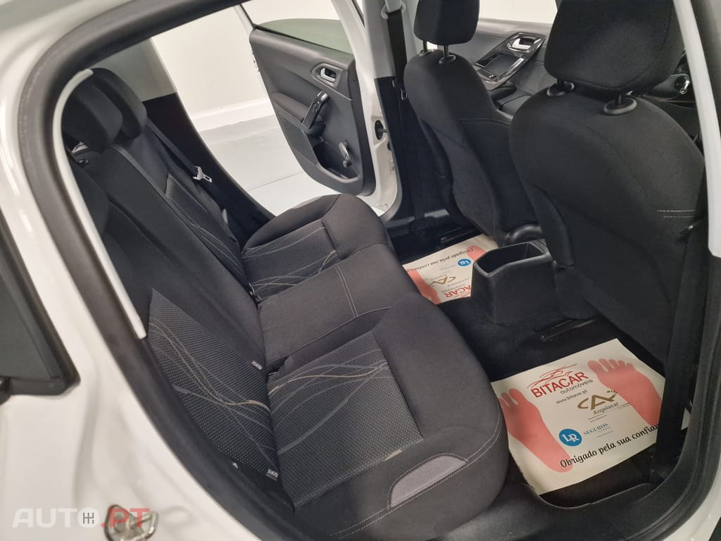 Peugeot 208 1.4 HDi Active