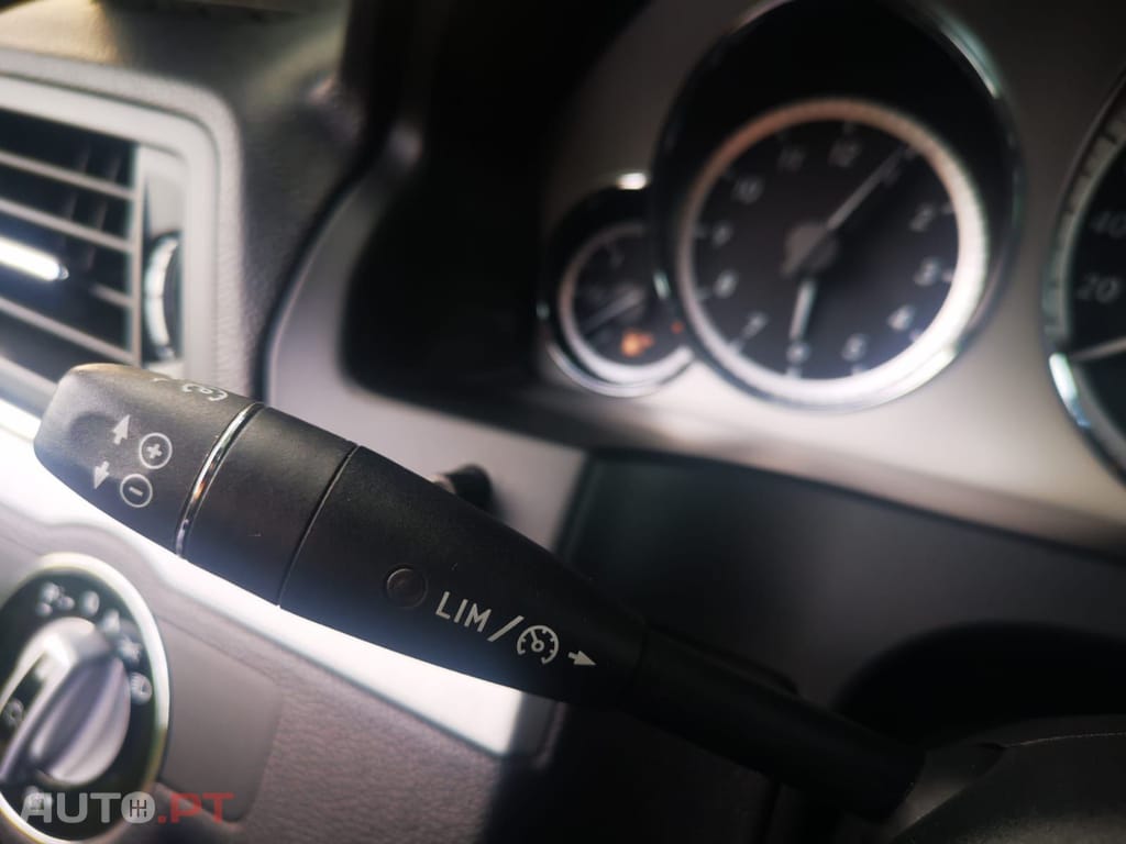 Mercedes-Benz E 350 CDi Avantgarde BlueEfficiency