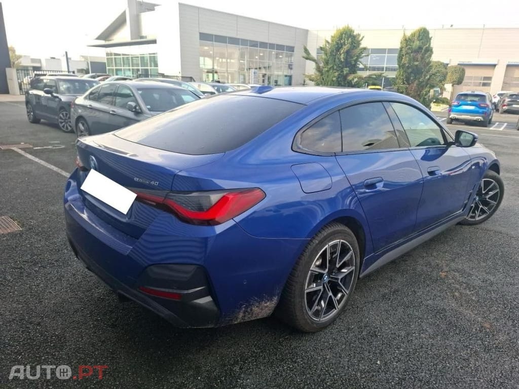 BMW i4 eDrive40 Pack Desportivo M