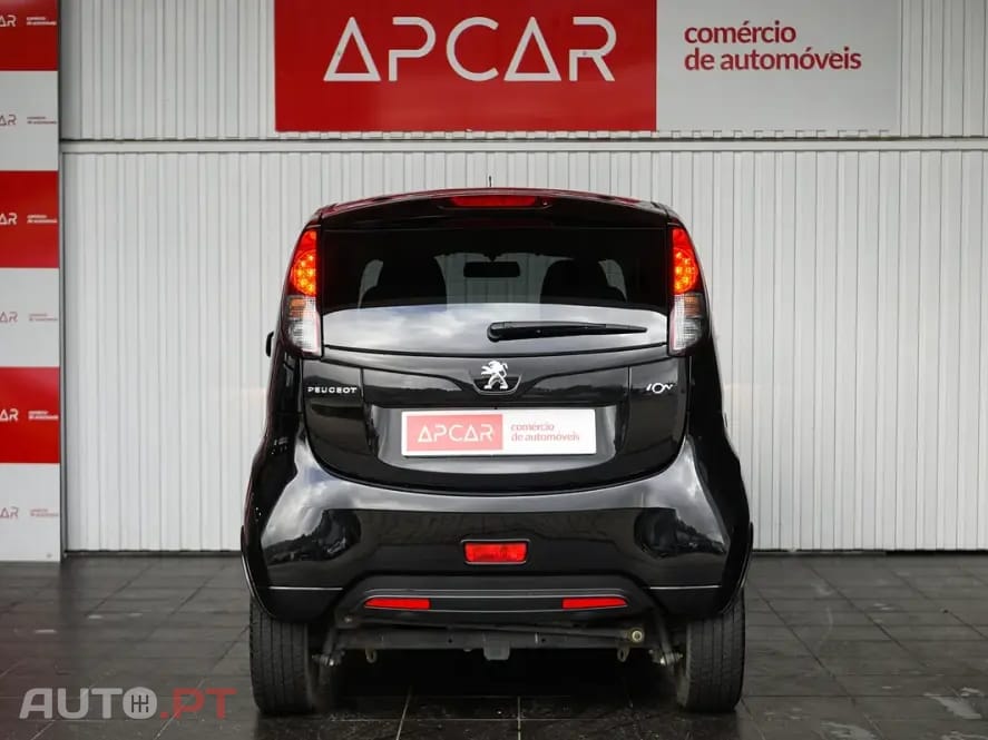 Peugeot iOn Active