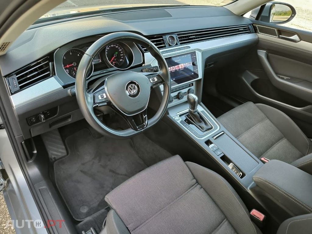 Volkswagen Passat 2.0 TDI Business P.DSG