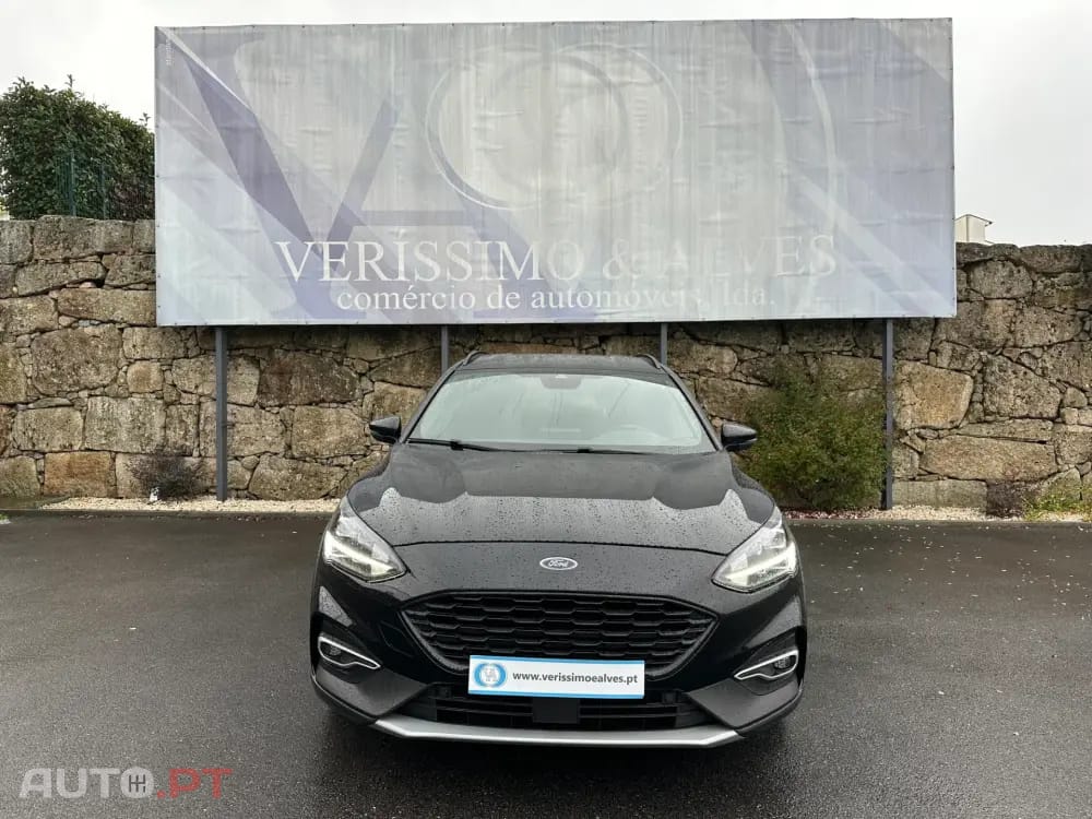 Ford Focus SW 1.0 EcoBoost Active Aut. — fotografia 8