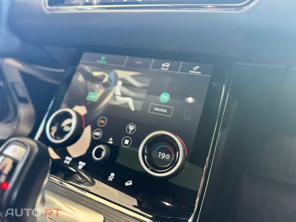 Land Rover Evoque 2.0 D240 HSE R-Dynamic