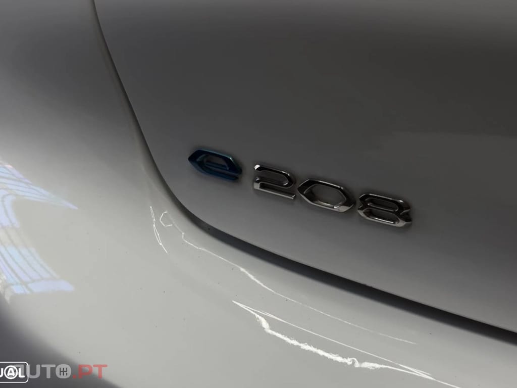 Peugeot E-208 Allure Pack