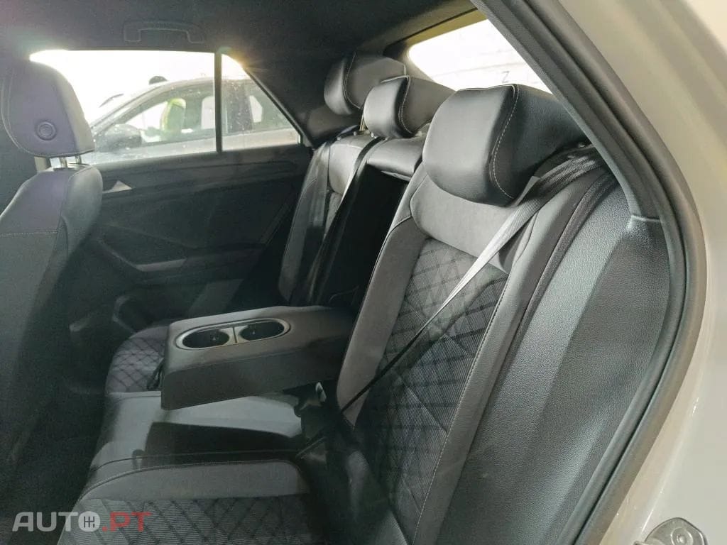 Volkswagen T-Roc 1.5 TSI R-Line DSG