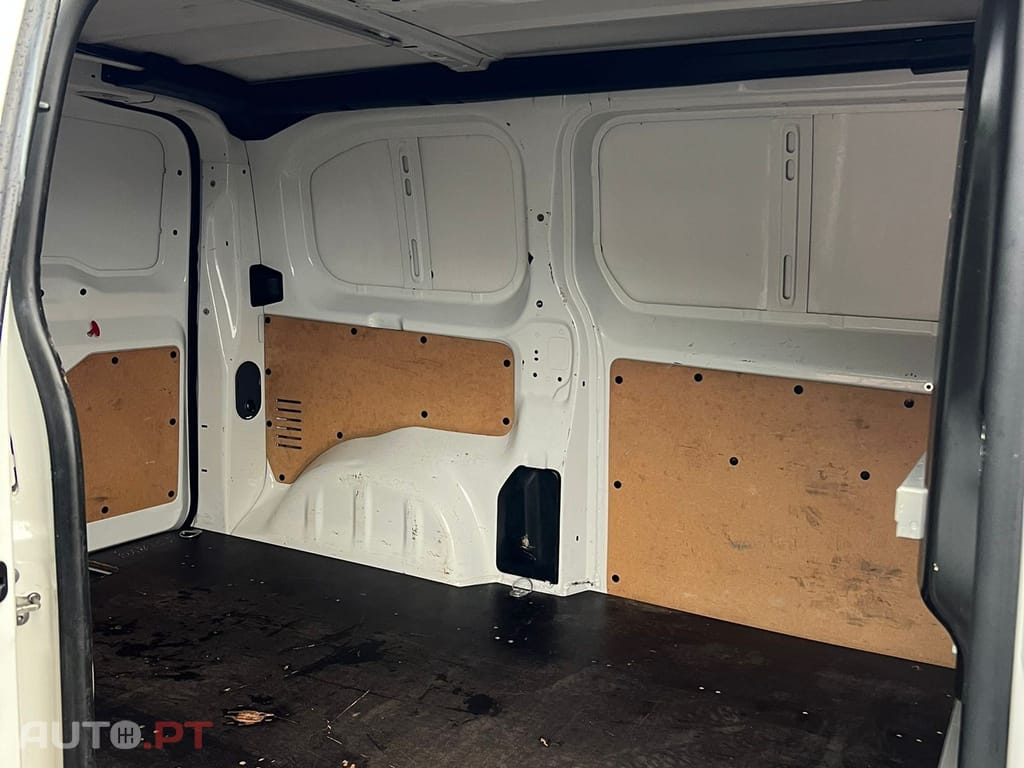 Peugeot Expert 2.0 BlueHDi L2H1 Premium Standard EAT8